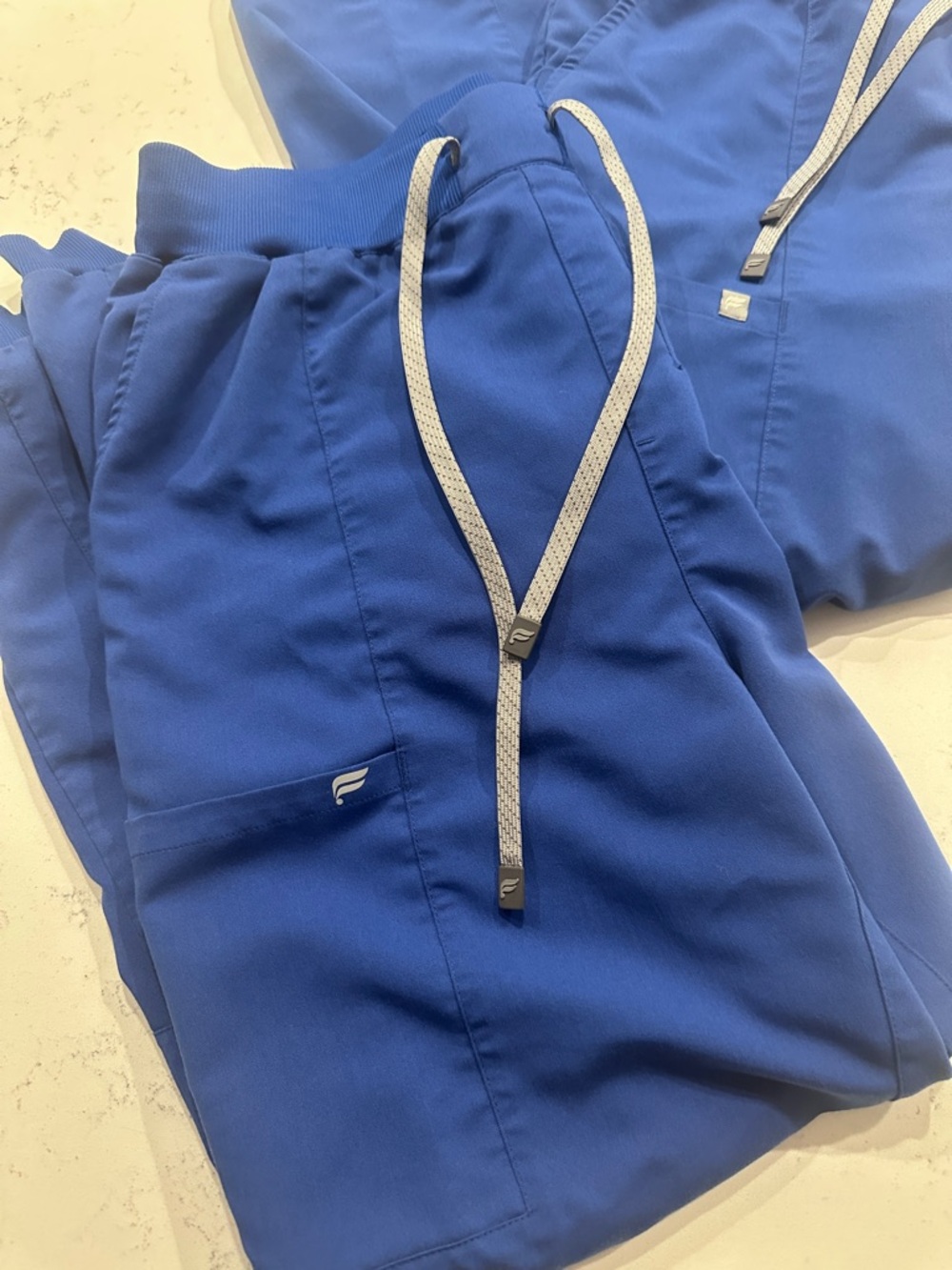Bundle of 2 Fabletics Women’s Royal Blue Scrubs Jogger Pants - Picture 2 of 12